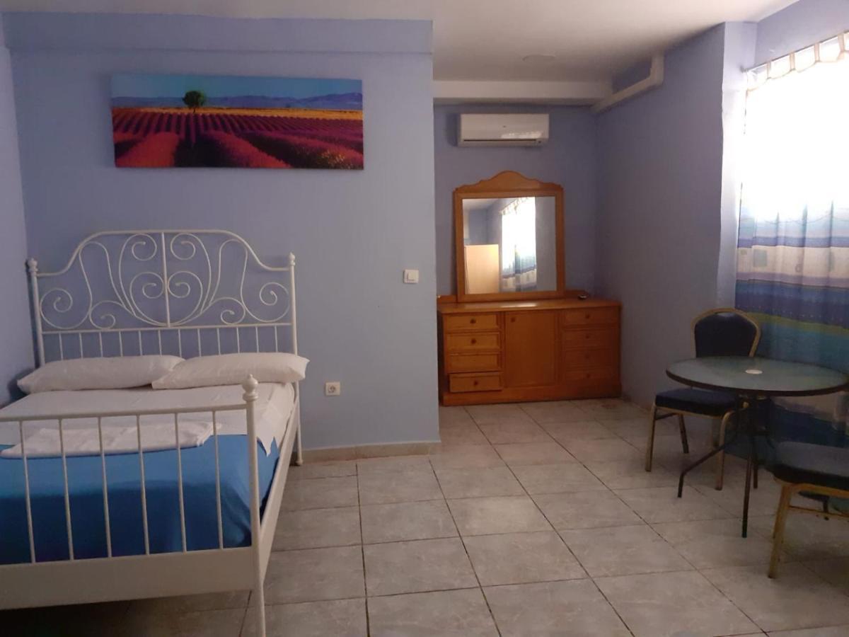 Tenerife Hostel Лос Кристианос Екстериор снимка