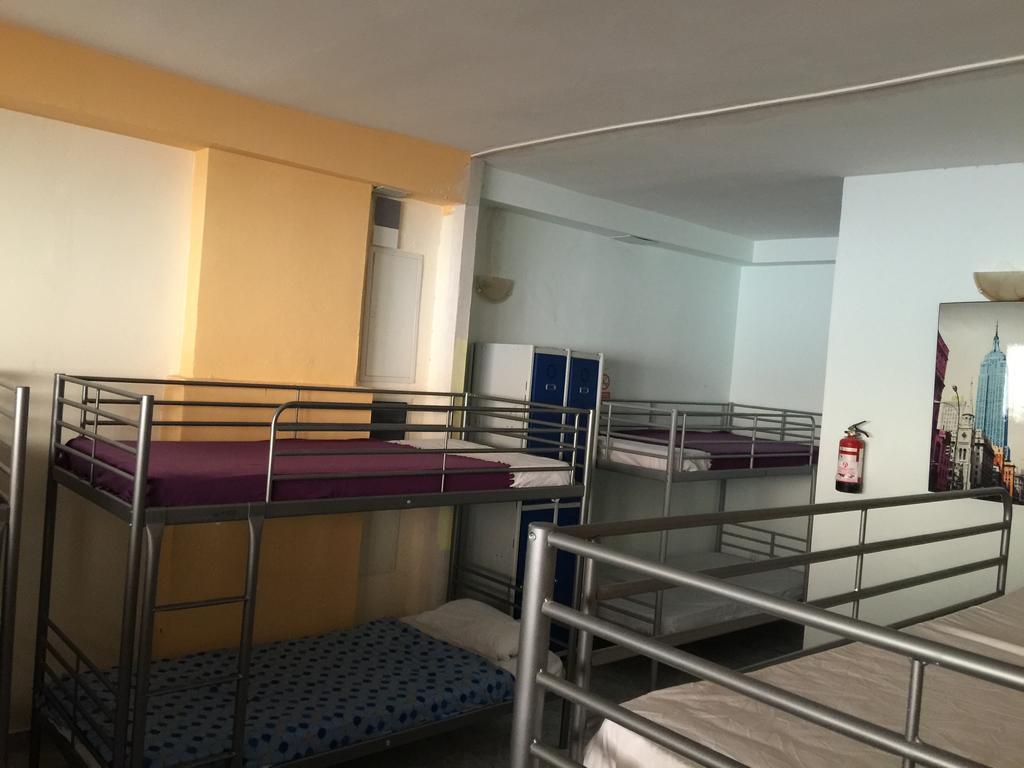 Tenerife Hostel Лос Кристианос Стая снимка