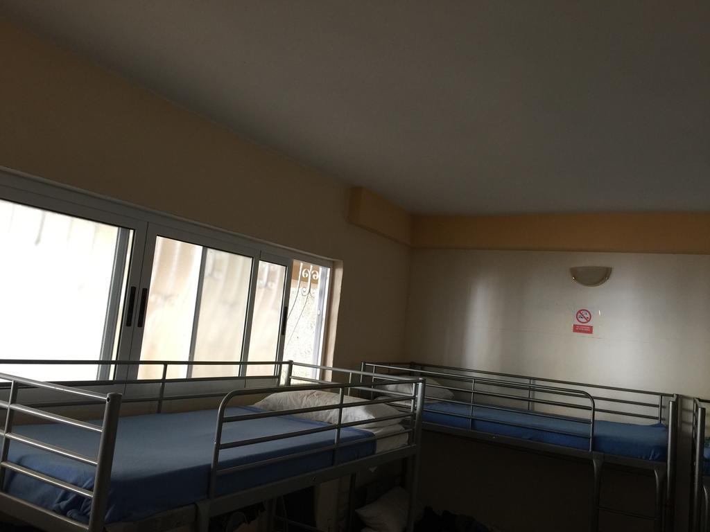 Tenerife Hostel Лос Кристианос Екстериор снимка